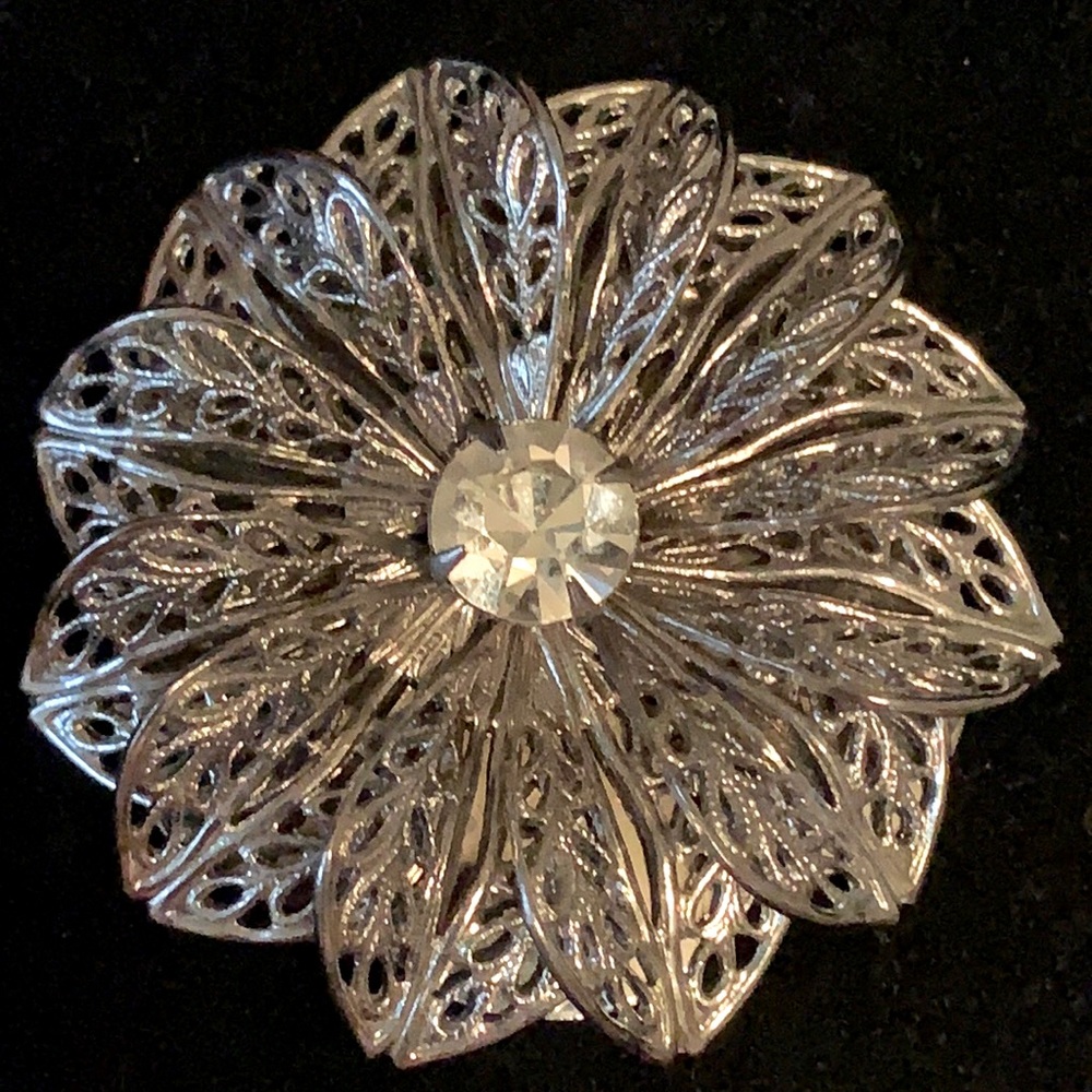 Vtg Lieba Usa Scarf Clip holder Clear Rhinestone